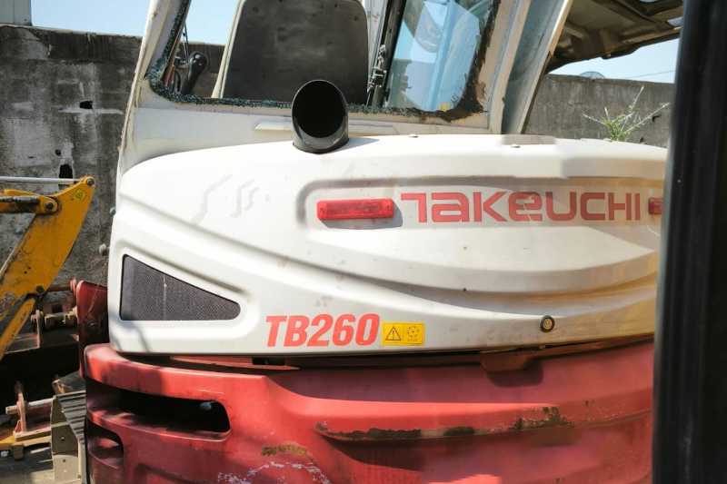 OmecoHub - Immagine TAKEUCHI TB260